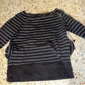 Black and gray sweater